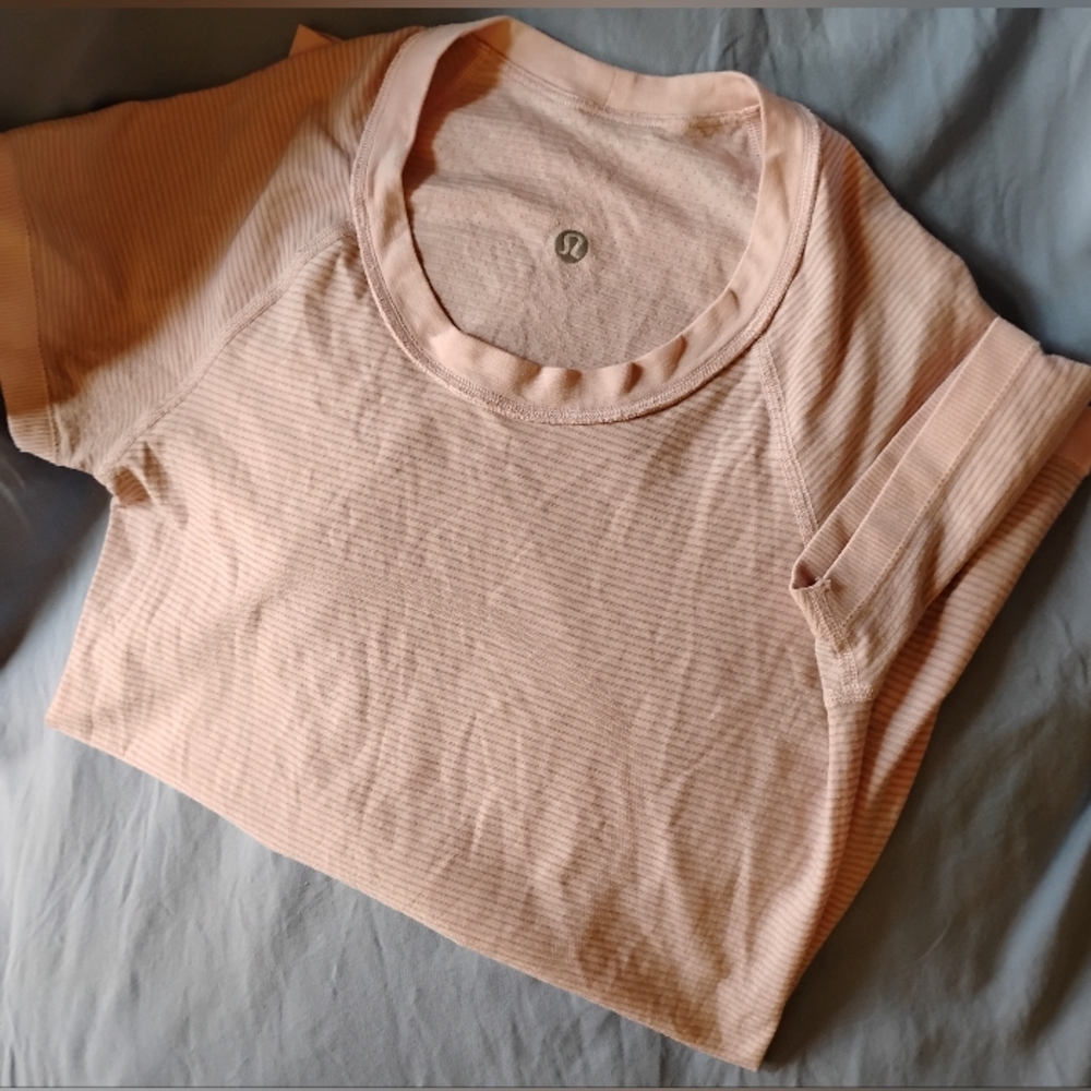 New Lululemon Peachy Melons Stretch Shirt Size X small Long